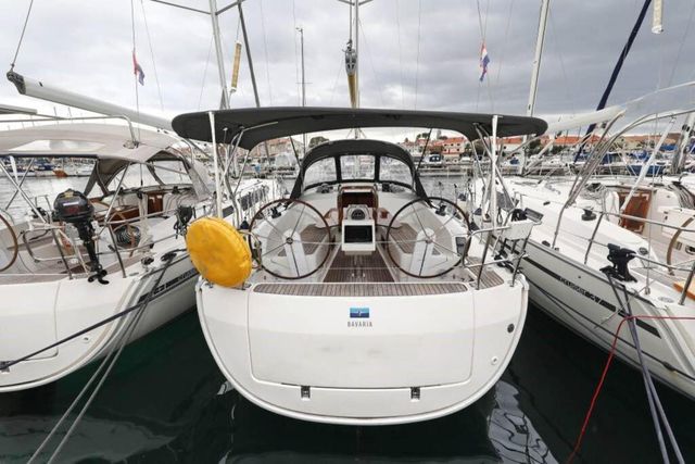 Bavaria 37 Cruiser 2015