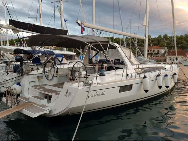 Beneteau Oceanis 48 2015