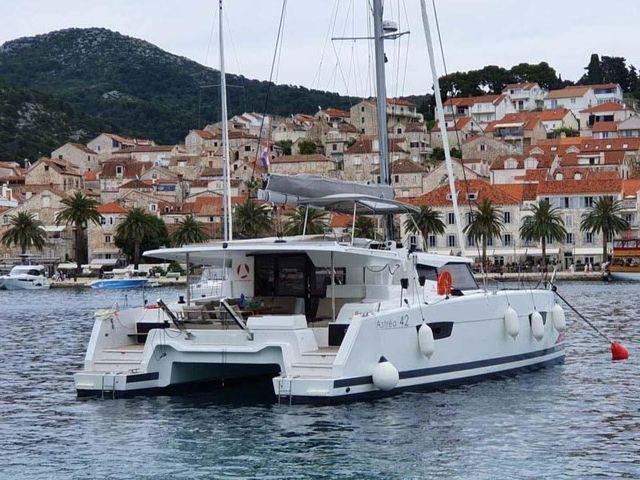 Fountaine Pajot Astrea 42 2019